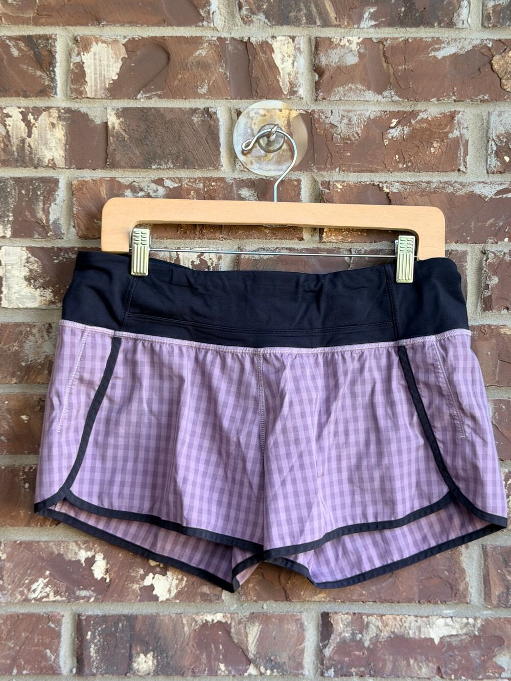 Lululemon Run Speed Shorts Purple Gingham Plaid Size 8